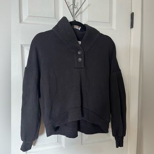 Xirena Mock Neck Long Sleeve Sweatshirt